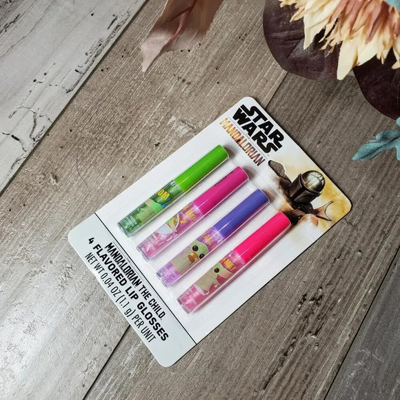 NWT Disney Star Wars the Mandalorian 4 Flavored Lip Glosses - Picture 2 of 6